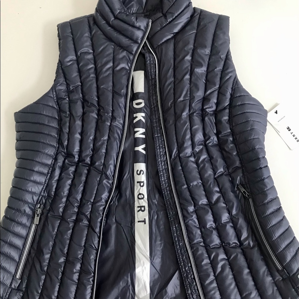 Lightweight puffy DKNY vest